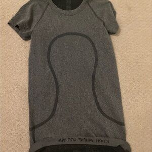 Lululemon Swiftly Tech Short Sleeve Shirt 2.0 Grey